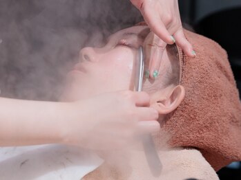 アルムボーテ 代官山 恵比寿(ARUIM Beaute)の写真/【全席個室】顔/うなじ/背中/腕の裏など360°どこから見ても綺麗なツルスベ肌に！お得なクーポンも♪