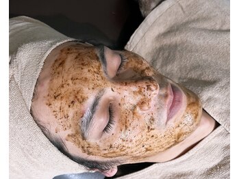 ル ボヌール 伊那店(le bonheur)/男性のニキビケア、跡も◎