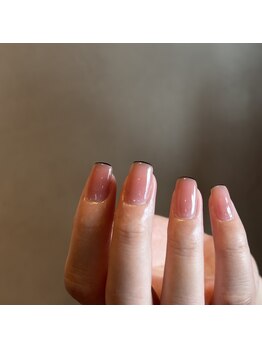 ワンカラーと細フレンチライン