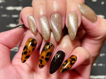 レディグリッター(Lady glitter)/ヒョウ柄べっ甲×フラッシュマグ