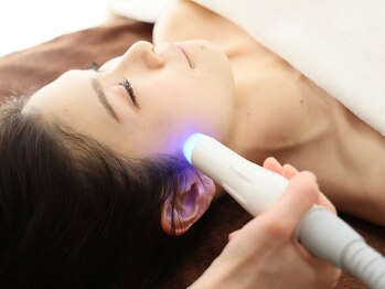 アリー(Allie)/お顔デコルテリンパドレナージュ