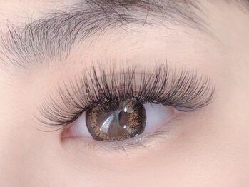 ベルス アイラッシュの写真/【大人気★ボリュームラッシュで目力UP!!】空気感あるフサフサまつ毛&濃密で奥行のある立体的な目元へ♪