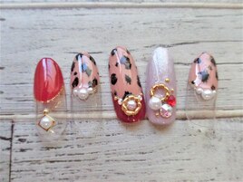 アニマル柄ネイル