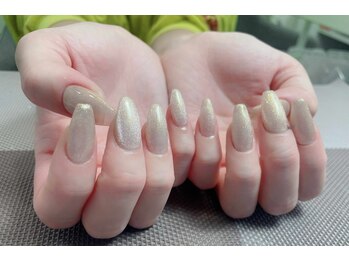 メオネイル(MEO NAIL)/ゴールドベージュマグネット