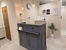 ヴィヴ 三島店(Vive)の雰囲気(サロン受付です)