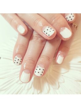 ブリノス(BLINOSS)/フレンチネイル