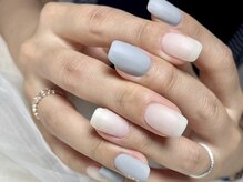 サロンドフォーエイチ(salon de 4H)/マットでカジュアルな指先に♪