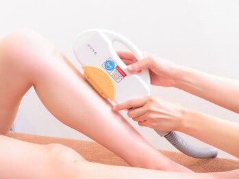 ココラボ(COCOLABO)の写真/ローマピンク導入!黒ずみ除去し肌本来の色に♪天然成分セラム＋LEDライト。その後、アフタークリーム使用◎