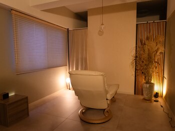 にどね 名古屋本店の写真/【ジャパンディテイストな完全個室プライベート空間】人目を気にせずゆったりと施術を受けられます♪
