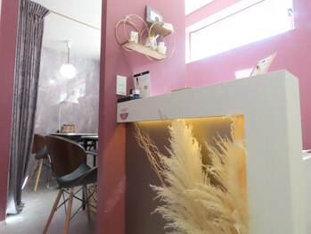 ビーティーバニ(B.tBani)の写真/駐車場完備◆オトナ女性のこだわりに寄り添う-クオリティ重視の"ネイル＆ケア専門店"新規・当店オフ無料！