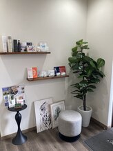 ビジュク(B-juku)/フロント☆店内で購入可能♪