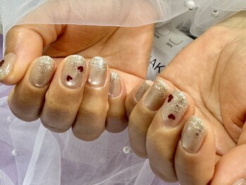 ヒラソルネイル(Girasol nail)/キラキラに可愛いハート