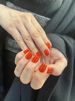 ヴェールサラン(Veil Saran)/真っ赤ネイル