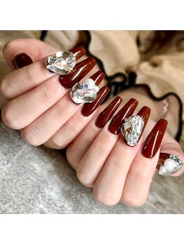 ダリア(Dahlia)/ビジューネイル