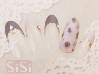 シシ(SiSi)/大人カラーポイントレオパード