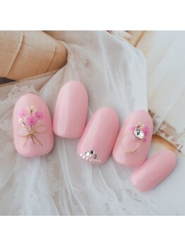 ラ カゼッタ(La casetta)/ブーケティアラ指輪ネイル