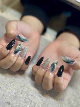 アウリン(AURYN)の写真/エデュケーター資格をもつスタッフ在籍☆他とは違う独創的デザインでハイクオリティを求める女性も大満足！
