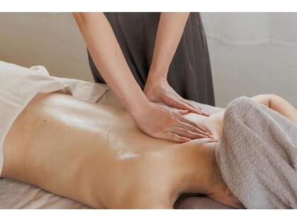 ロウ(ROU)の写真