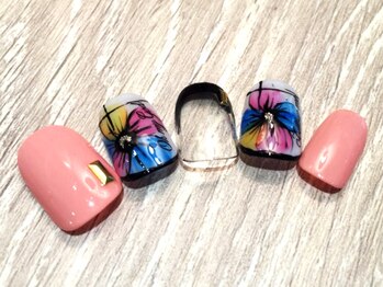 クリスタルネイル ボンベルタ橘店(CRYSTAL NAIL)/フラワーネイル