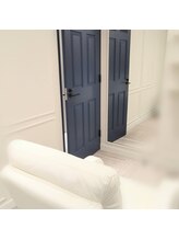 グロリアスアイ 自由が丘(glorious eye)/