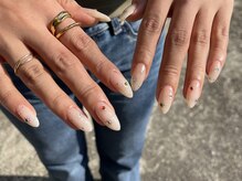 サクノネイル(SAKUNONAIL)/キラキラホワイトグラデーション