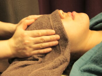 リラクゼーションサロン ロミロミ/【ヘッドマッサージ】