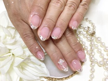 ウィズ フェリーク/ガラスフレンチネイル