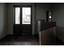 オンスカー(Onskar)/【店内】受付け