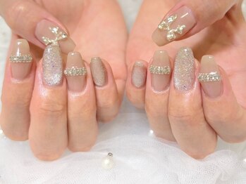 ロッタ(Rotta)の写真/さりげなく可愛いを指先に。プライベート空間でほっこりネイル時間♪カラー豊富・モチ抜群◎