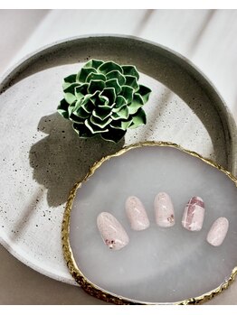 ネイル バズ(NAIL BUZZ)/初回ソフトジェルオフ込6800円