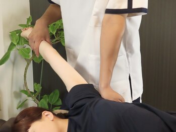 マクシル 札幌店 puls1(MAXIL)の写真/どこに行っても改善しない頑固な首肩こりは、当サロンで卒業☆首肩こりで悩まない!快適に過ごせる身体へ◎