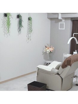 メンズ眉毛サロン【reframe】東池袋　[メンズアイブロウ/眉毛/メンズ眉/眉毛ワックス]/店内