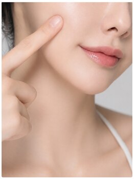 エムイーボーテ(me.Beaute)の写真/夏の紫外線後で、肌のゴワつき・乾燥・くすみが気になる方にオススメ◎