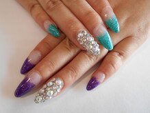 ネイルサロン グレイス(Grace)/ラメグラデ左右違い