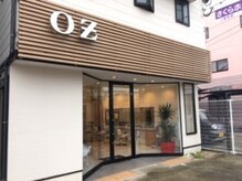 オズ(OZ)の雰囲気（当店の入口です♪）