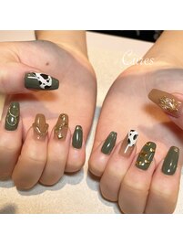 牛柄ネイル