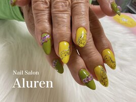 トレンドネイル