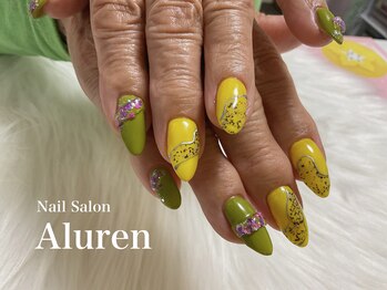 トレンドネイル