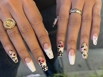 インザピンクリリー(in the pink LILY)/海外ネイル