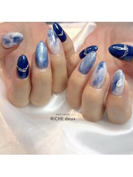 リッシュ ドゥ(RICHE deux)/爽やかブルーの大理石ネイル