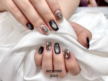 ホシノネイル(HOSHINO NAIL)/かっこいい黒と白のデザイン