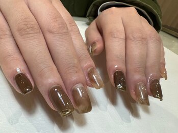 秋の大人っぽべっ甲ネイル