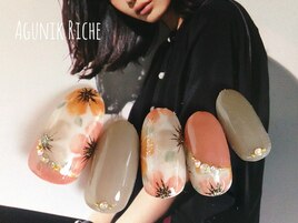 【花柄ネイル】