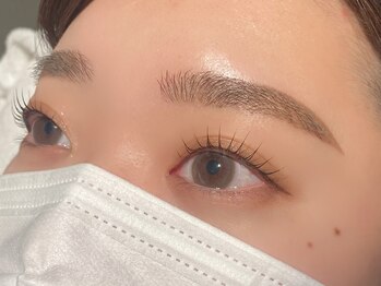 アンネ 梅田 GRACE店(ANNE)/眉毛とまつ毛で垢抜け目元