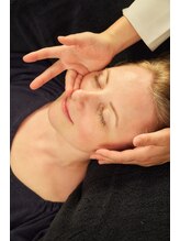 ラヴィブリエ 京橋/オリジナルメソッド美顔デザイン