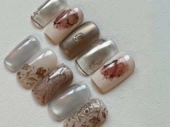 リア(LI'A)/大人上品ネイル