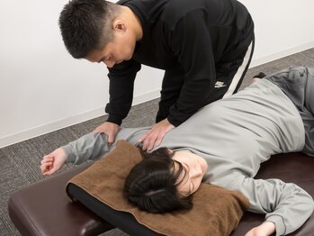 筋楽本舗 大森店/猫背/肩凝りに