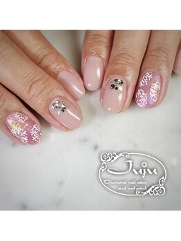 ジュジュ(Juju)/雪の結晶ネイル プリズムアート