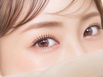 ルアナ(LUANA)の写真/パリジェンヌ￥5500/まつパ￥3900～★人気の束感仕上げで叶えるモテ可愛eye♪垢抜ける上向き美まつげへ◎