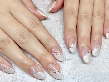 レアレアネイル(Lealeanail)/【パラジェル】斜めフレンチ